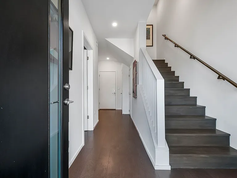544 Little Channing Way — Photo 3