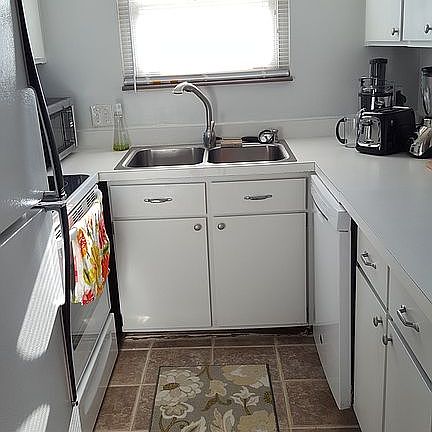 4th image of 5042 Woodmark Dr