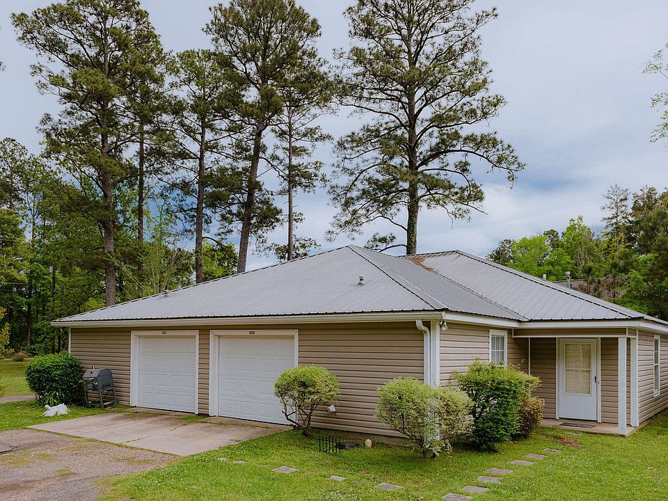 1st image of 102 Caribbean Villas Dr