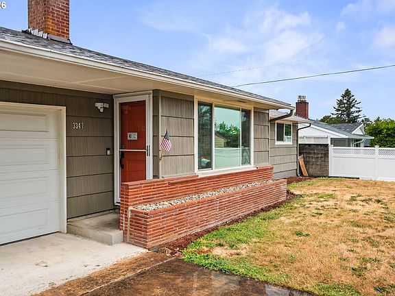 2nd image of 3347 SE 180th Ave