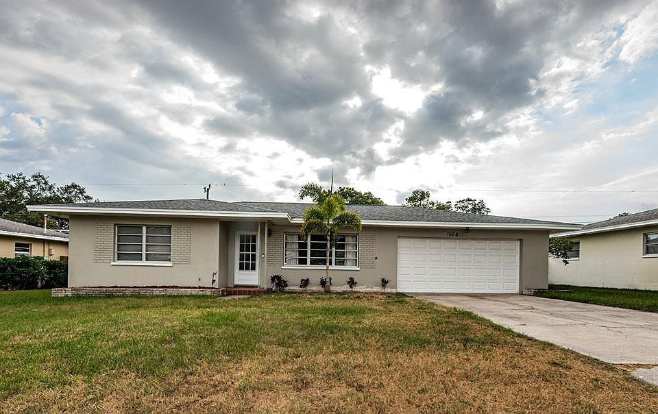 1st image of 1506 Price Cir