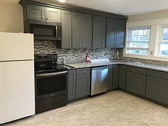 2 bed, 1360 sqft, $3,000 — Photo 3