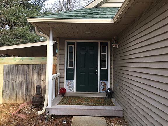 2nd image of 412 W Somersbe Pl