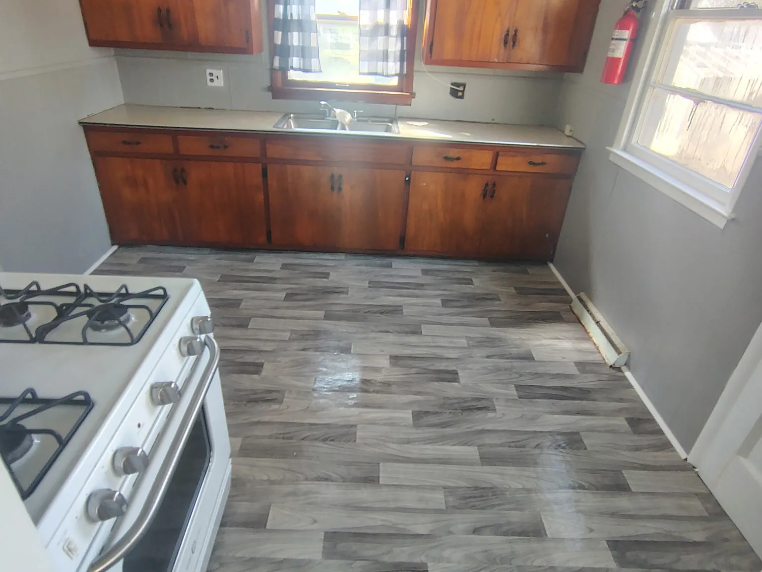 1 bed, 700 sqft, $650 — Photo 2