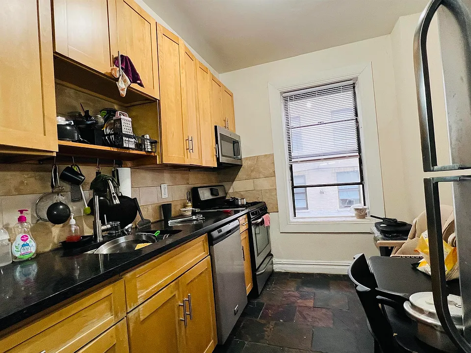 118 Corbin Ave #302