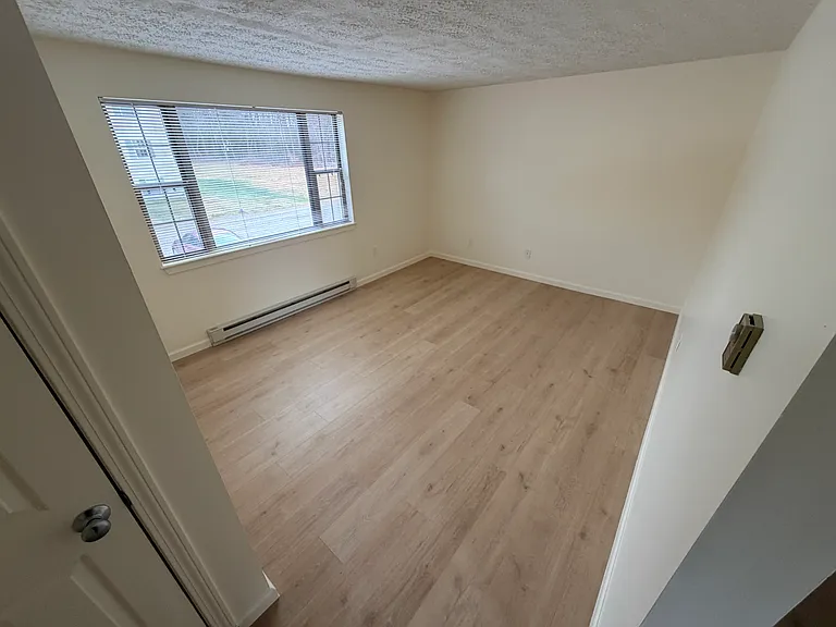 10 Penwood Dr #5 — Photo 2