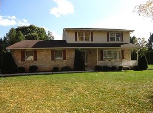 1199 Place Rd, Bethlehem, PA 18017