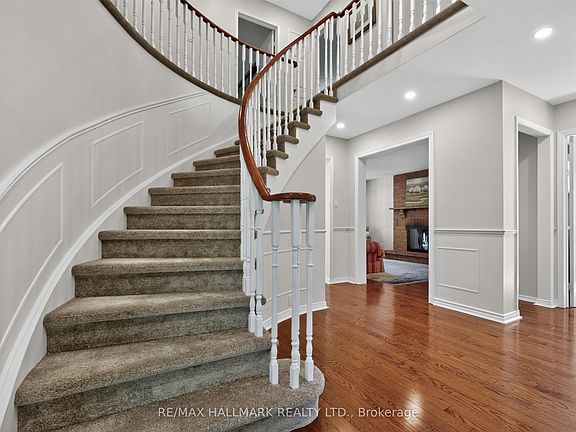 2nd image of 12 Karen Ann Cres