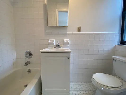 Rented by Highline Residential | media 23