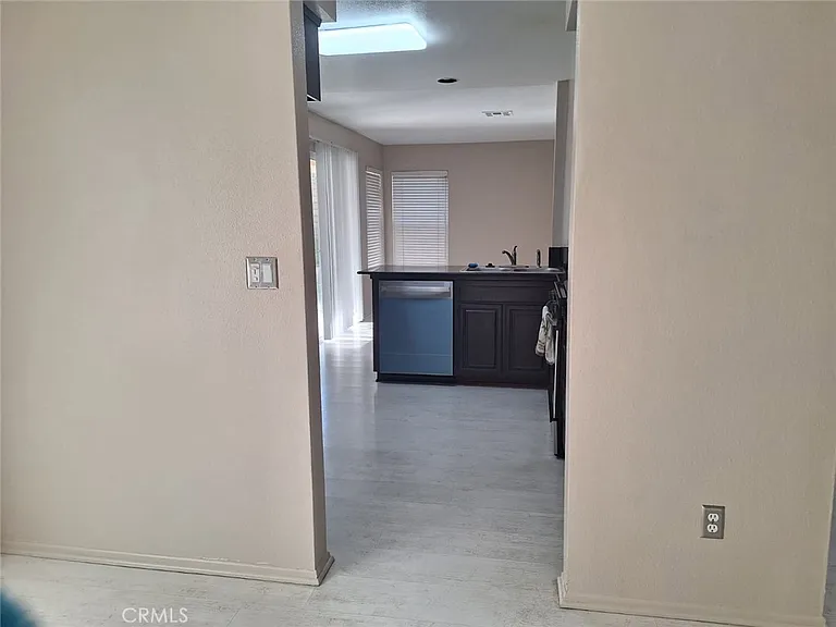 30427 Yosemite Dr — Photo 32