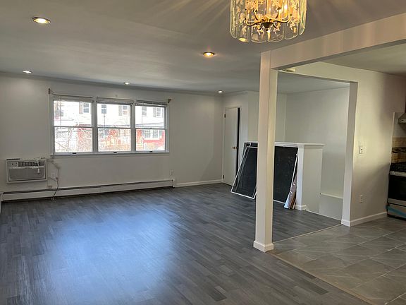 4th image of 14828 86th Ave Floor 2
