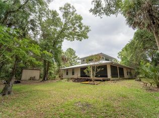 15833 W River Rd, Inglis, FL 34449