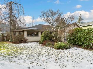 389 Ogle Pl NE, North Bend, WA 98045