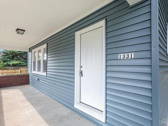 4th image of 1331 Beech Ave