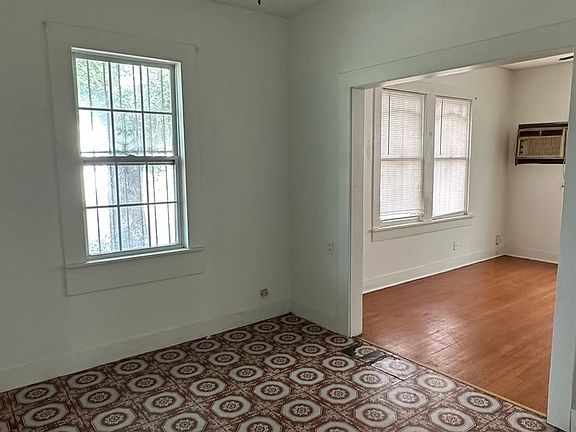 4th image of 638 Fay Ave