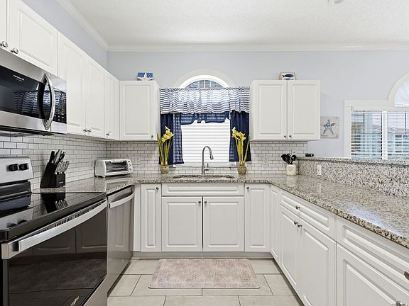 3rd image of 4705 Wild Iris Dr. #102