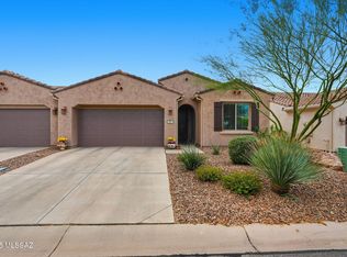 981 N Broken Hills Dr, Green Valley, AZ 85614