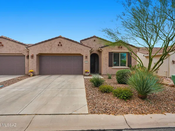 981 N Broken Hills Dr, Green Valley, AZ 85614