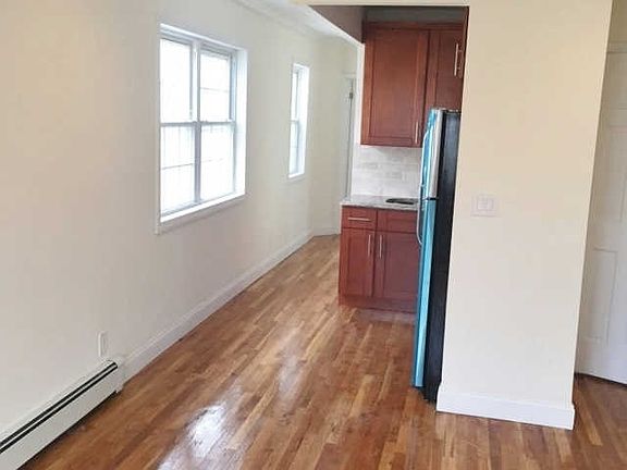 3rd image of 12112 199th St