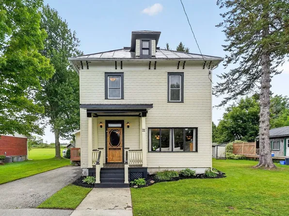 22 Peter St, North Glengarry, ON K0C 1T0