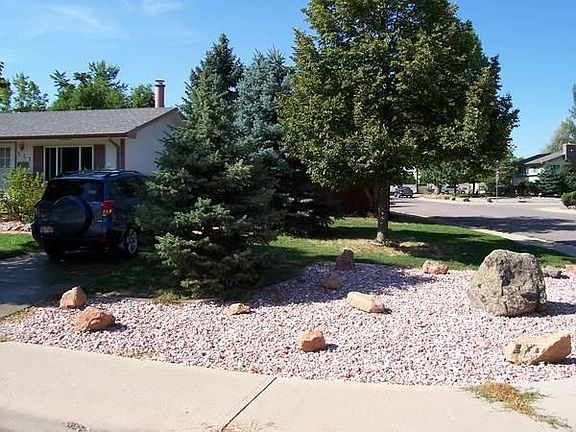 2nd image of 513 Sunset Dr