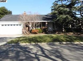 3332 Badding Rd, Castro Valley, CA 94546