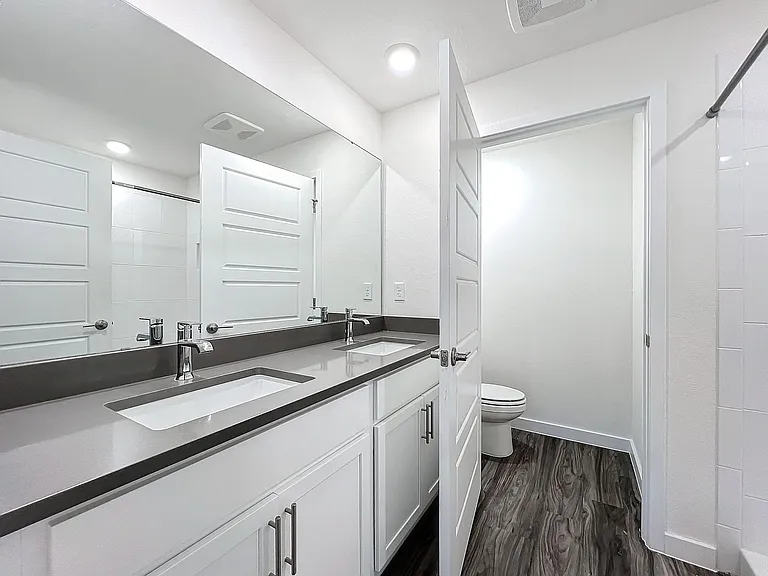 231 Dapper Ct — Photo 37