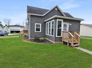 330 W Walnut St, Elberfeld, IN 47613