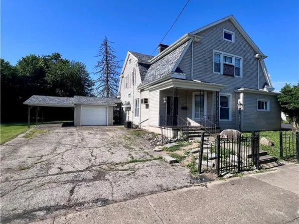 206 E West St, Georgetown, IL 61846