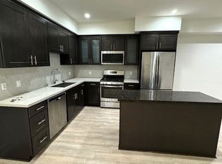 1157 S Bundy Dr APT 204, Los Angeles, CA 90049