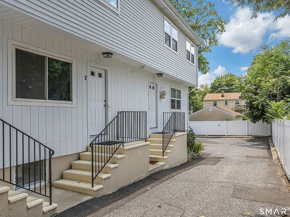 1st image of 27 Bouton St E