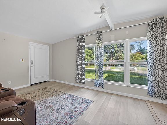3rd image of 3017 LORMAN Drive