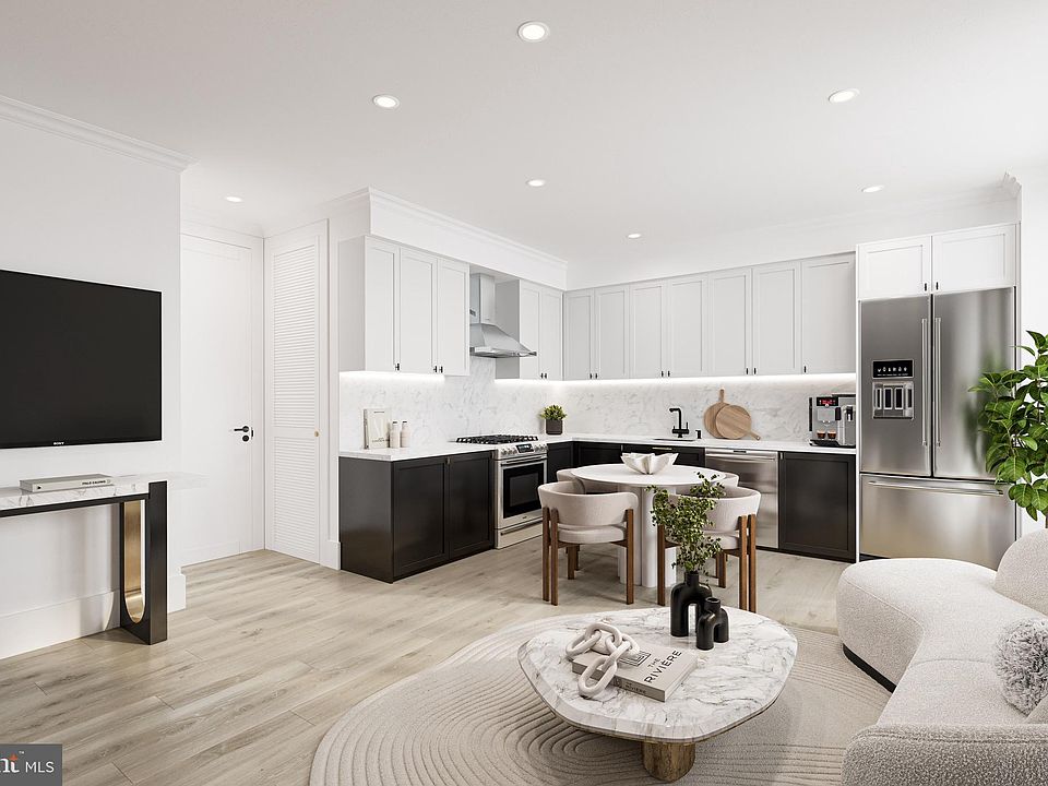 2nd image of 2305 Nicholson SE #401