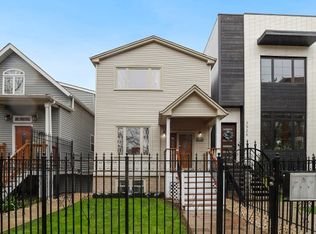 2526 W Moffat St, Chicago, IL 60647