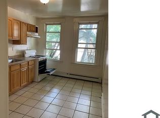 262 Amherst St APT 2, East Orange, NJ 07018