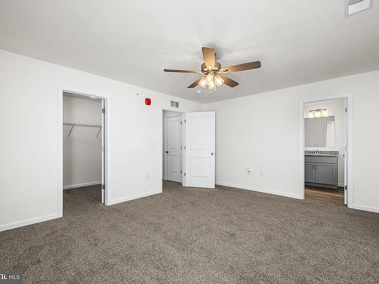900 Gilbert Rd #3601A — Photo 16
