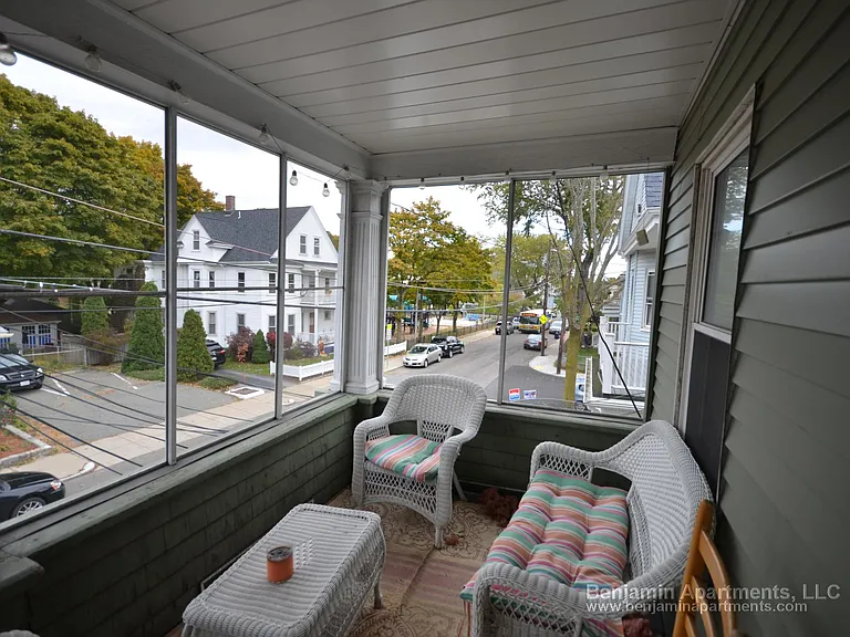 92 Hobart St #3 — Photo 6