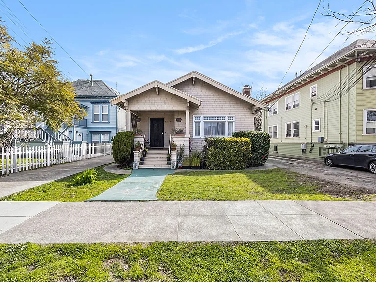 958 Park St #B - 1 bedroom | 1 bath — Photo 13
