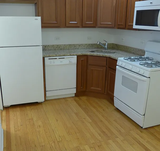 Cleveland Apartments — Photo 13
