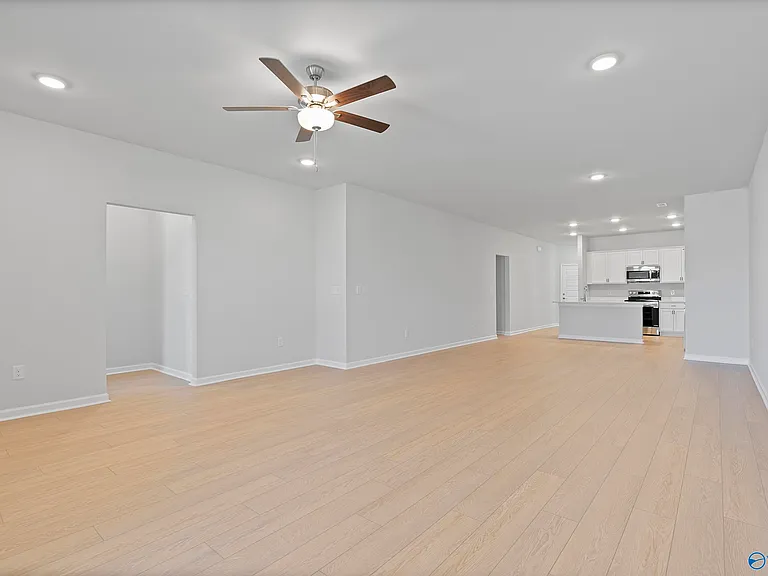 210 Osceola Cir — Photo 8