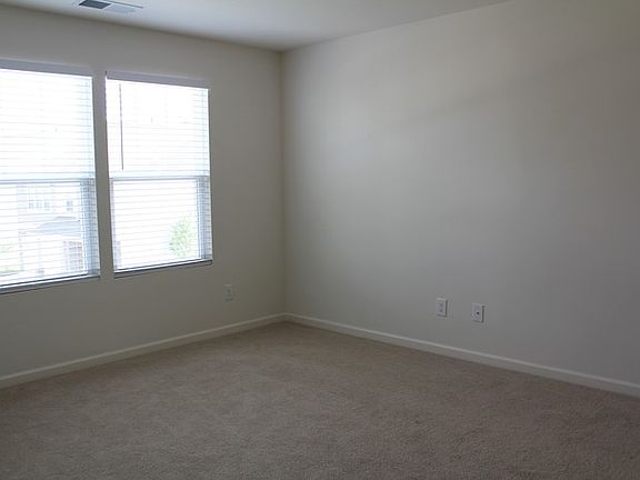 5th image of 314 Crusader Dr