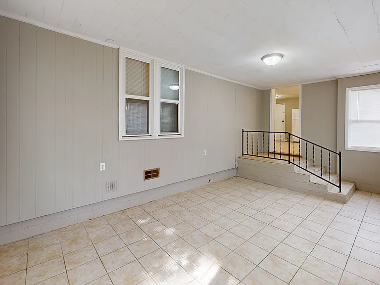 1303 Hemlock Ave — Photo 8