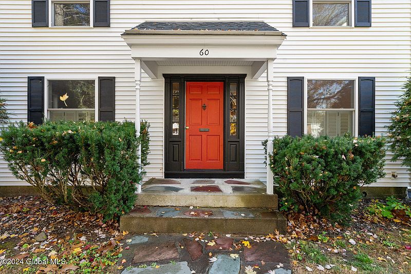 3rd image of 60 Delmar Place