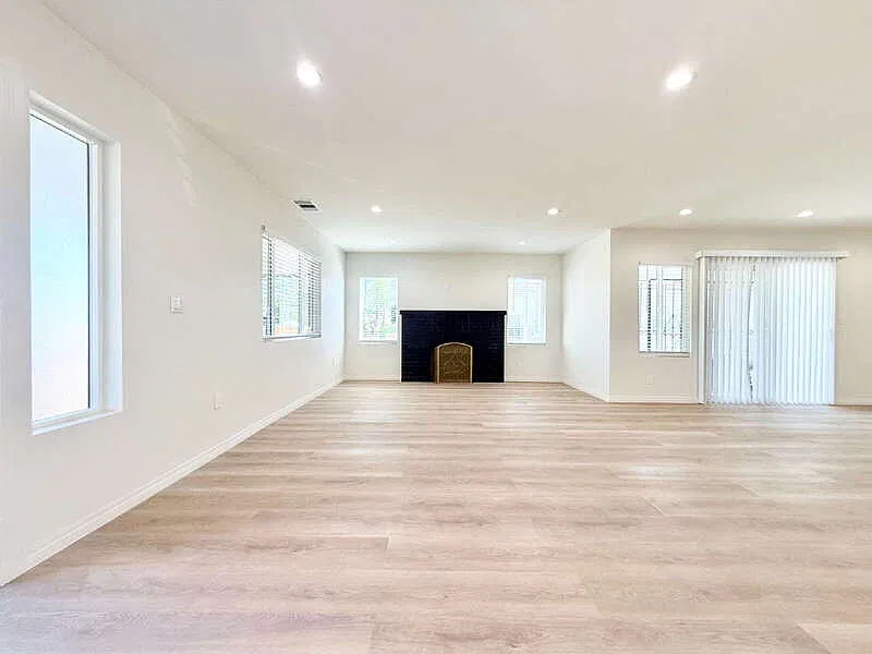 3 bed, 2.0 bath, 1415 sqft, $3,995 — Photo 4