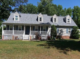 5321 Oak Leaf Ln, Prince George, VA 23875