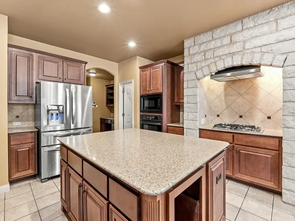 2909 Arbor Ct, Round Rock, TX 78681