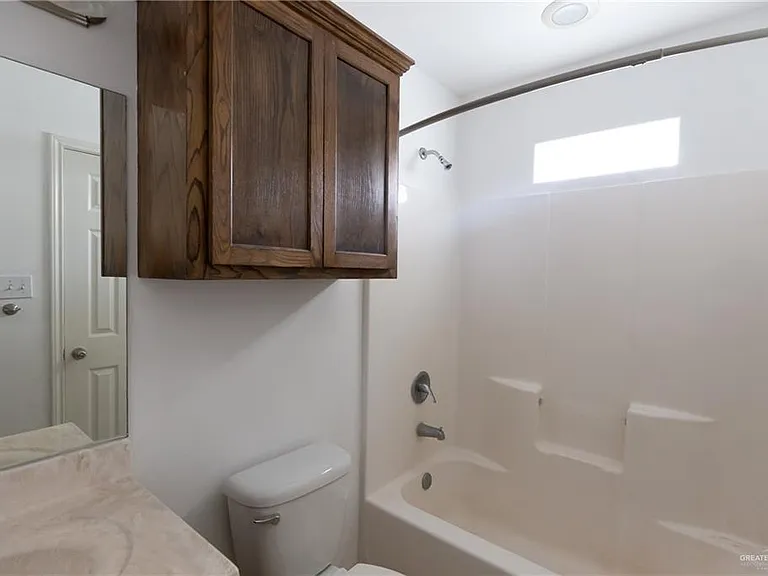 2019 Lacywood Dr #B — Photo 9