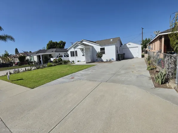 5601 Vonnie Ln, Cypress, CA 90630