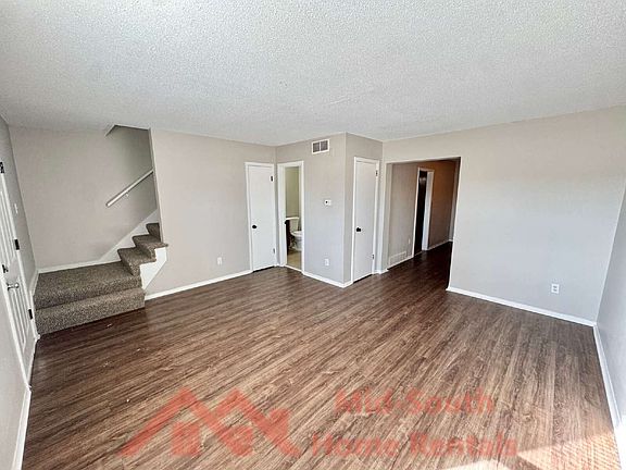 4th image of 1742 E Holmes Rd