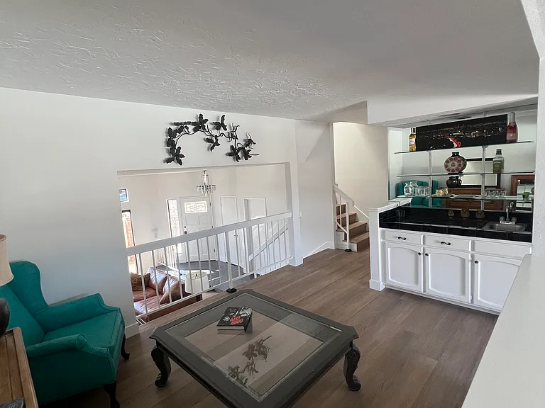 20737 Roscoe Blvd — Photo 4